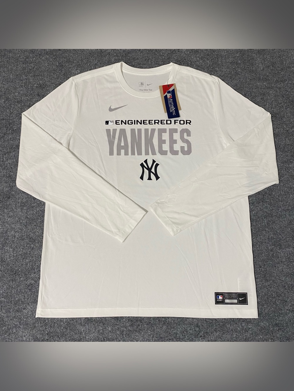 Nike New York Yankees Authentic Collection Team Mens XL Shirt NWT